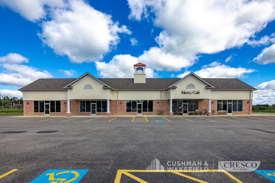 More Photos Of 11110 Kinsman Rd, Newbury Unknown For Lease