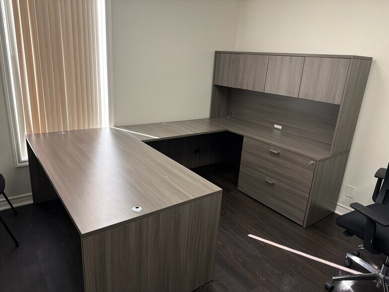 More Photos Of 1800 E Garry Ave, Santa Ana Office For Sale