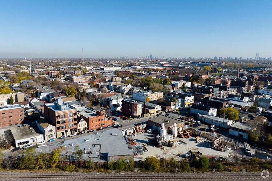 More Photos Of 3100 W Belmont Ave, Chicago General Retail For Sale