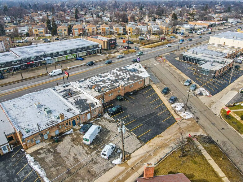 More Photos Of 8057 N Milwaukee Ave, Niles General Retail For Sale
