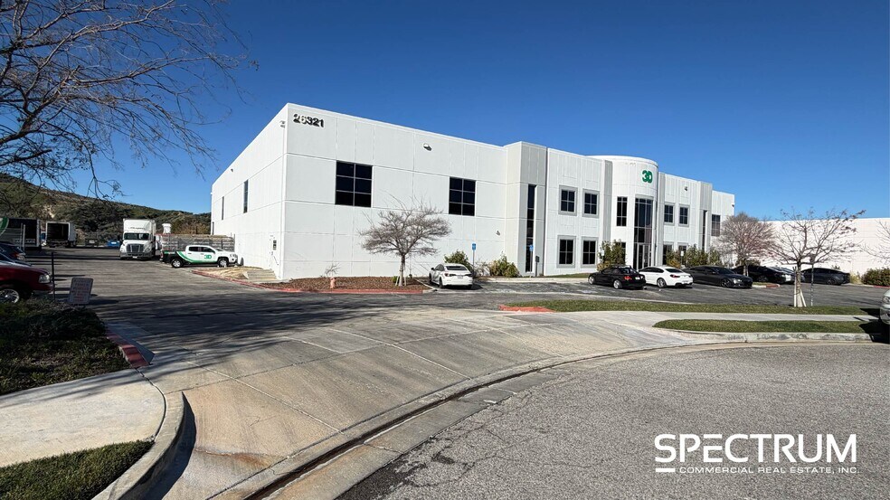 More Photos Of 26321 Ferry Ct, Santa Clarita Warehouse For Lease
