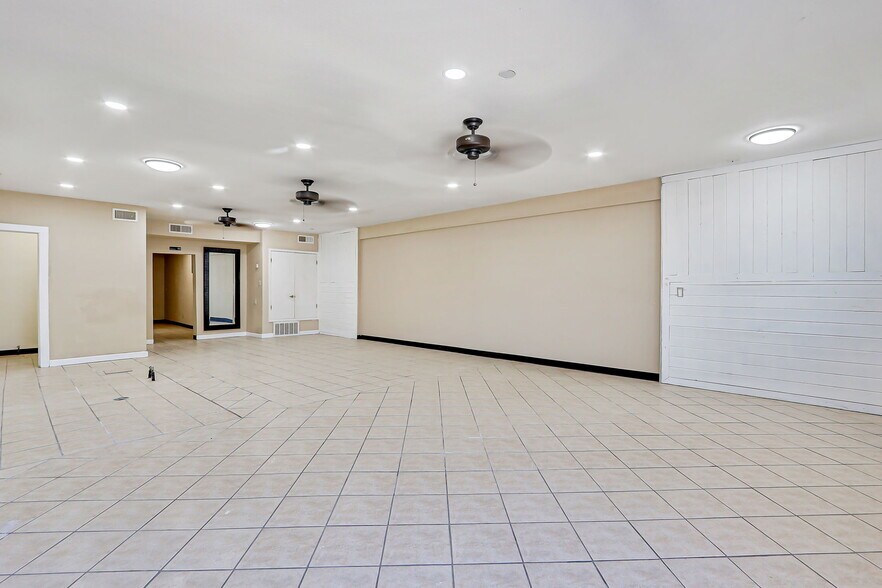 More Photos Of 2222 Bassett Ave, El Paso Storefront Retail Residential For Sale