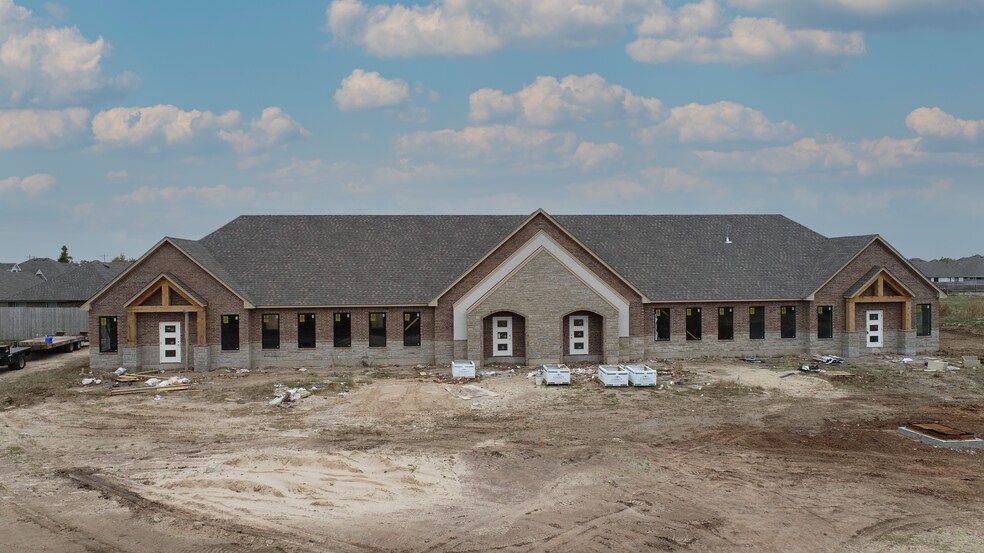 More Photos Of 13901 S Western Ave, Oklahoma City Unknown For Lease