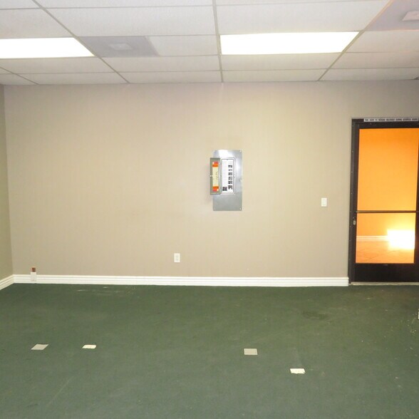 More Photos Of 17026-17030 E Cypress St, Covina Medical For Lease