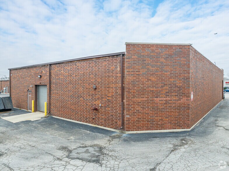 More Photos Of 8505-8537 S Harlem Ave, Burbank General Retail For Lease