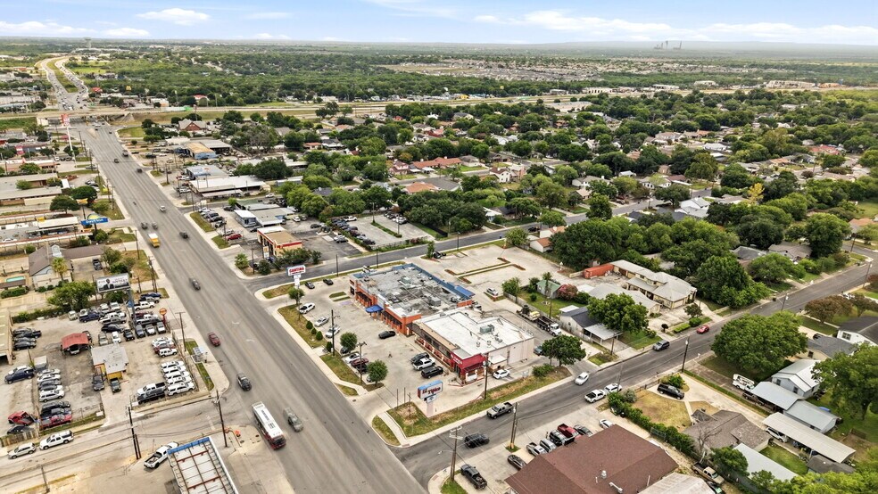 More Photos Of 4946 Rigsby Ave, San Antonio Restaurant For Sale