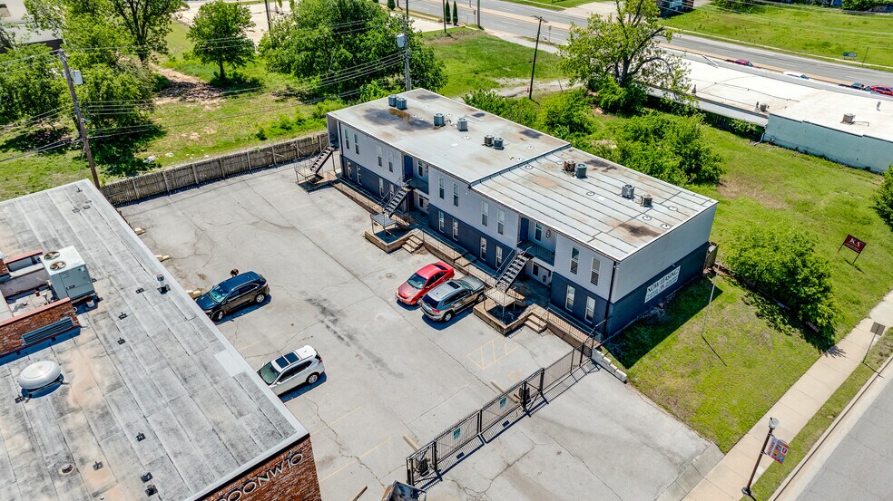 More Photos Of NW 10th St & N Classen Blvd, Oklahoma City Apartments For Sale