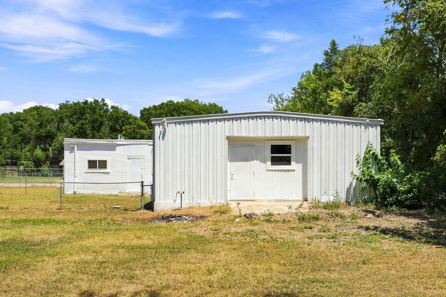 More Photos Of 1271 Oak St, Schertz Schools For Lease