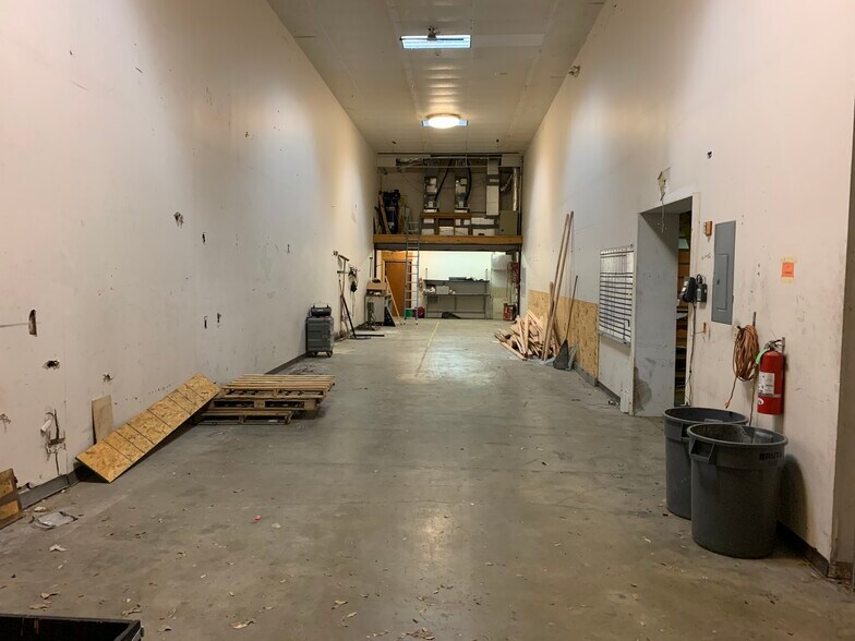 More Photos Of 5426 Guadalupe St, Austin Office For Sale