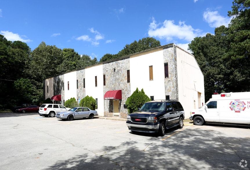 More Photos Of 2054 Rex Rd, Morrow Flex For Sale