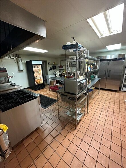 More Photos Of 12 Cottonton Rd, Pittsview Restaurant For Sale