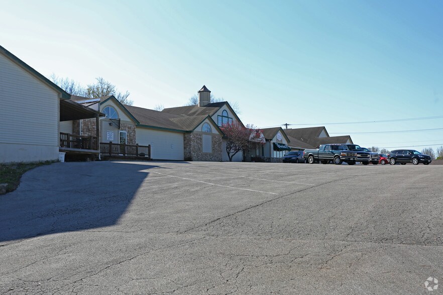 More Photos Of 4621 Shrank Dr, Independence General Retail For Lease