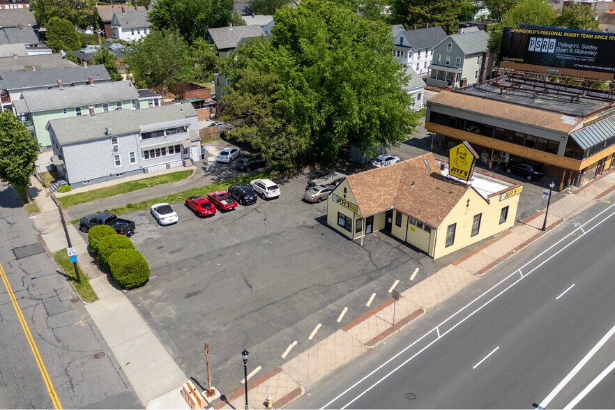 More Photos Of 1027 Columbus Ave, Springfield Freestanding For Sale