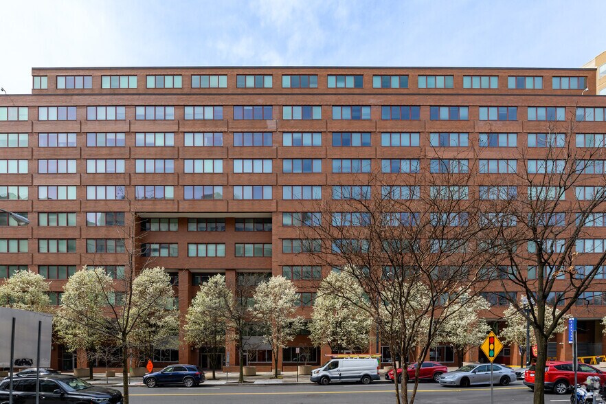 More Photos Of 1120 Vermont Ave NW, Washington Office For Sale