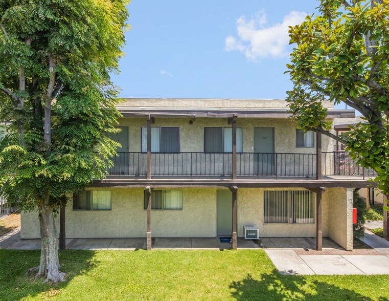 More Photos Of 3108 Vineland Ave, Baldwin Park Apartments For Sale