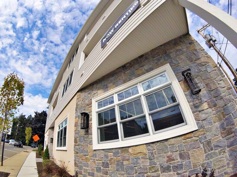 More Photos Of 62 Main St, Bloomingdale Apartments For Lease