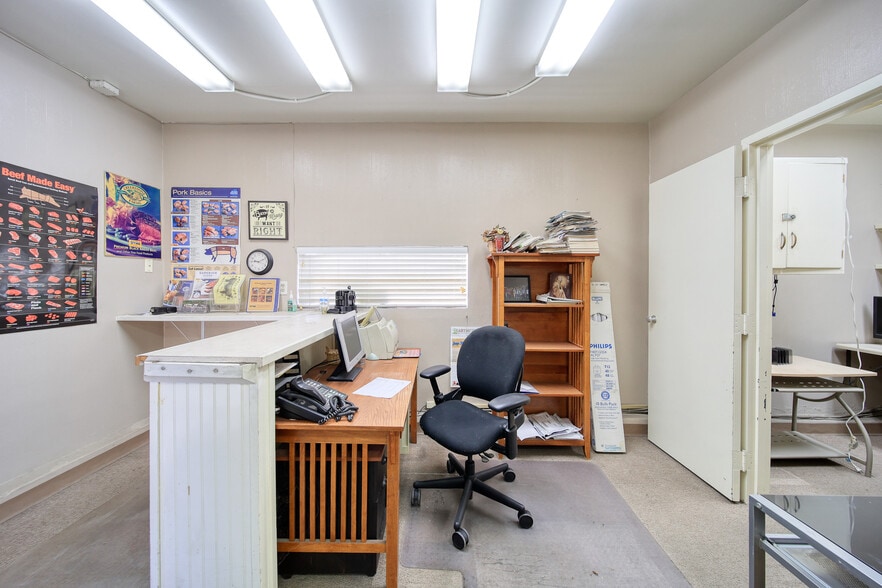 More Photos Of 624 S Santa Anita Ave, Arcadia Storefront Retail Residential For Lease