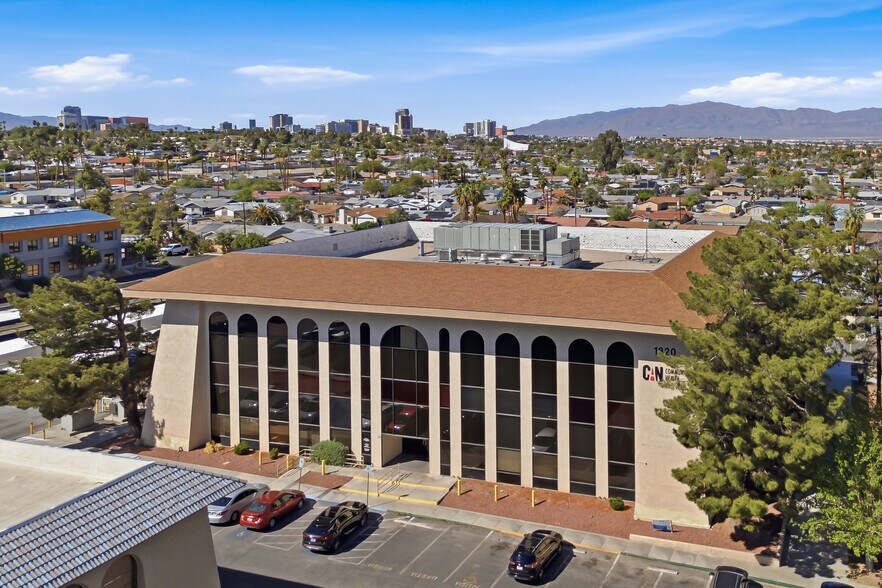 More Photos Of 1820 E Sahara Ave, Las Vegas Office For Lease