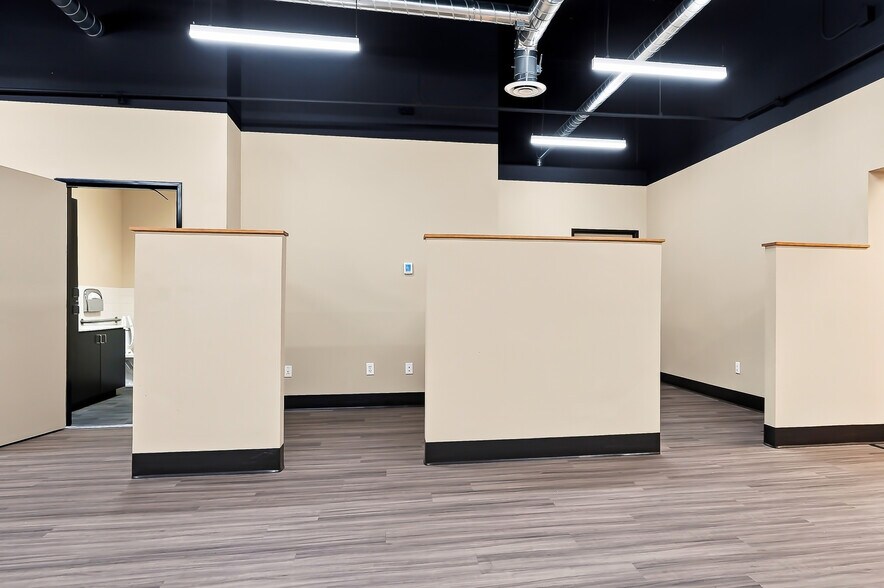 More Photos Of 2701 Crimson Canyon Dr, Las Vegas Light Manufacturing For Sale