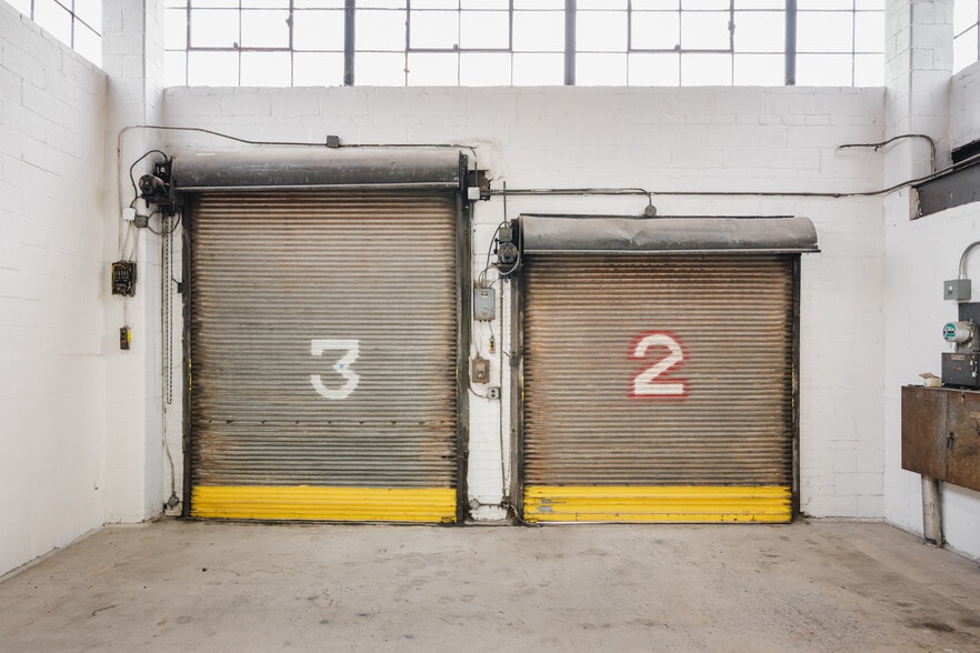 More Photos Of 555 Johnson Ave, Brooklyn Unknown For Lease