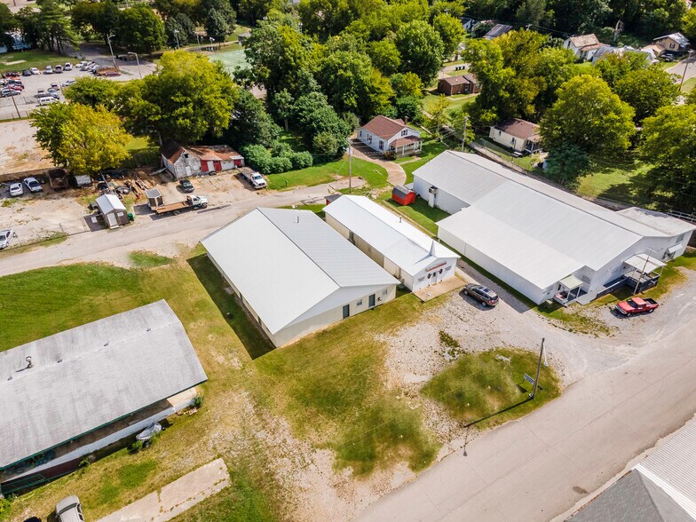 More Photos Of 124 Chestnut St, Pulaski General Retail For Sale