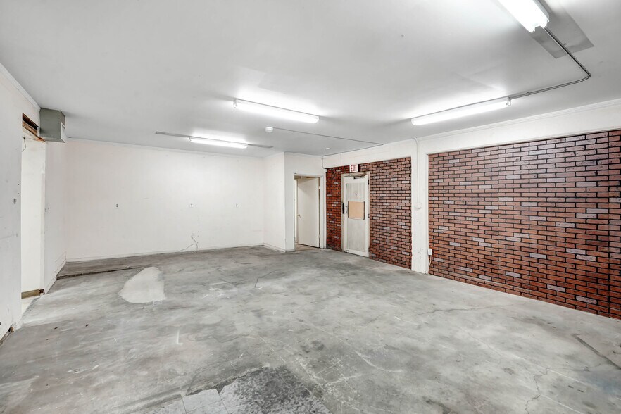 More Photos Of 376 N D St, San Bernardino Storefront Retail Office For Sale