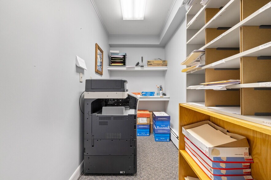 More Photos Of 110 Main St, Manchester Office Residential For Sale