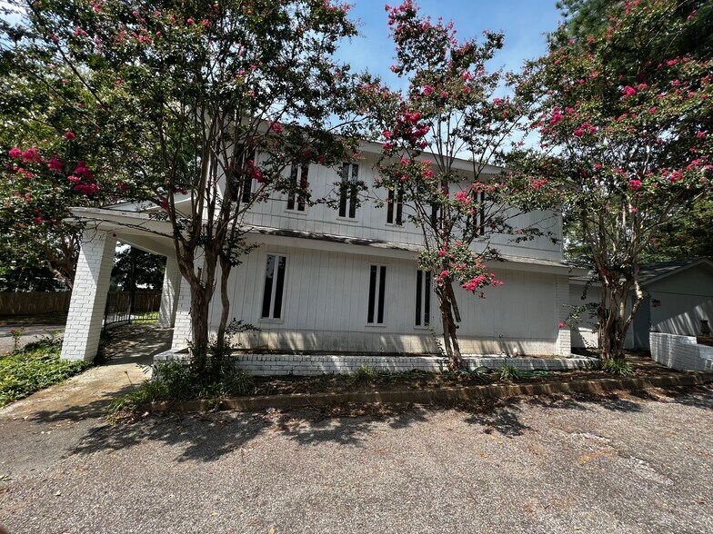 More Photos Of 3260 Hickory Hill Rd, Memphis Storefront Retail Office For Lease