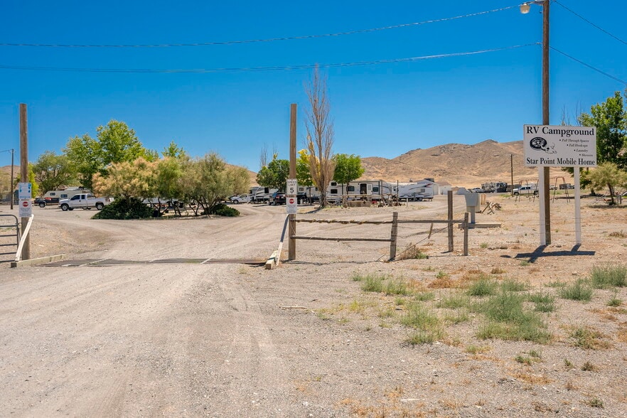 More Photos Of 150 Highway 400, Mill City Trailer Camper Park For Sale