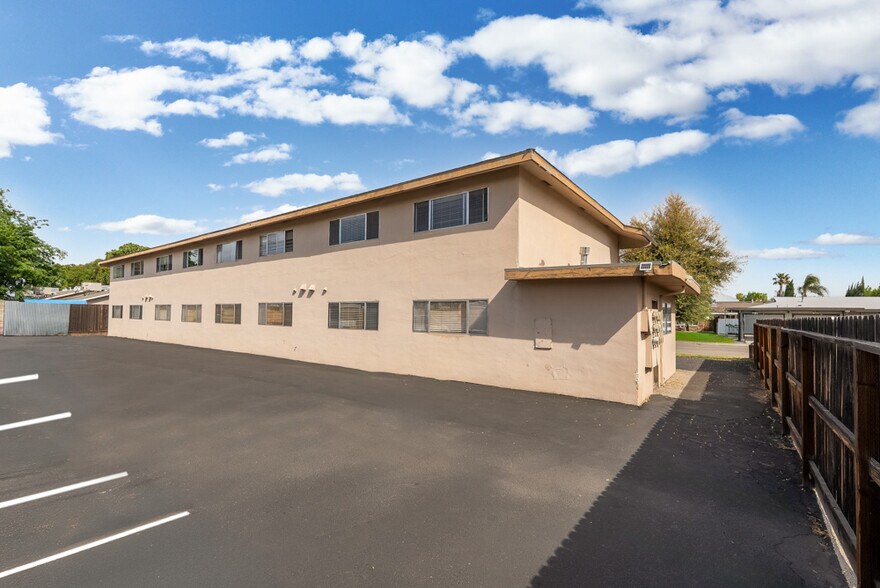 More Photos Of 1510 W 12th St, Tracy Apartments For Sale