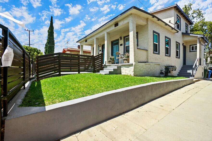 More Photos Of 343 N Occidental Blvd, Los Angeles Apartments For Sale