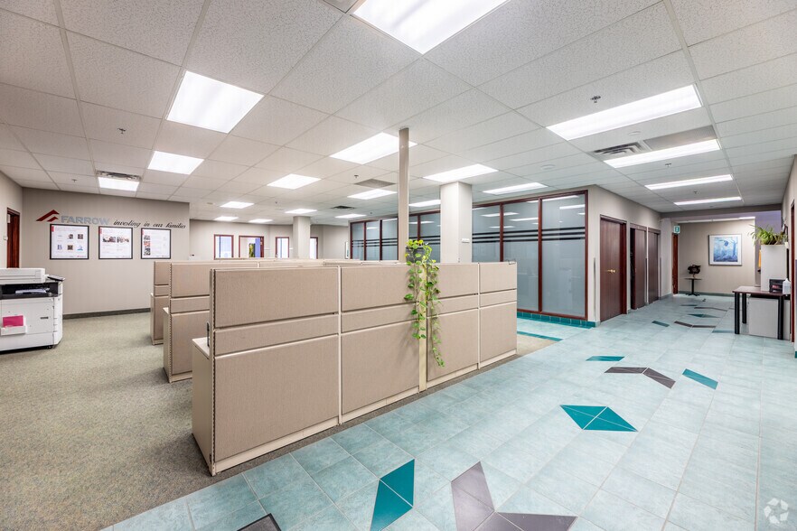 More Photos Of 475 Admiral Blvd, Mississauga Warehouse For Lease
