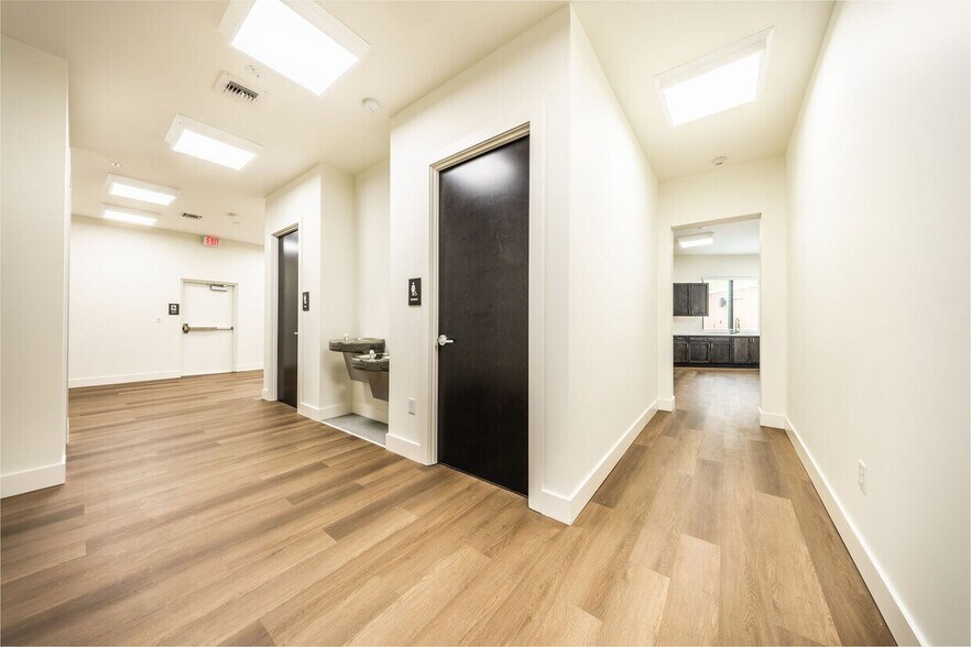 More Photos Of 741 Ciara Creek Cv, Longwood Medical For Sale