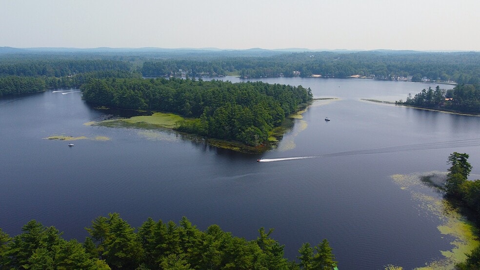 More Photos Of 12 W Shore Park Rd, Kingston Specialty For Sale