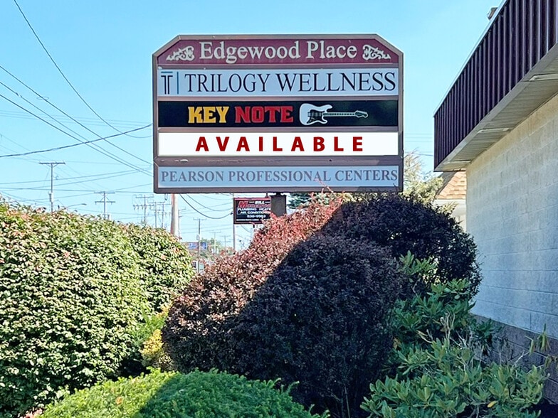 More Photos Of 3123 W 12th St, Erie Medical For Lease