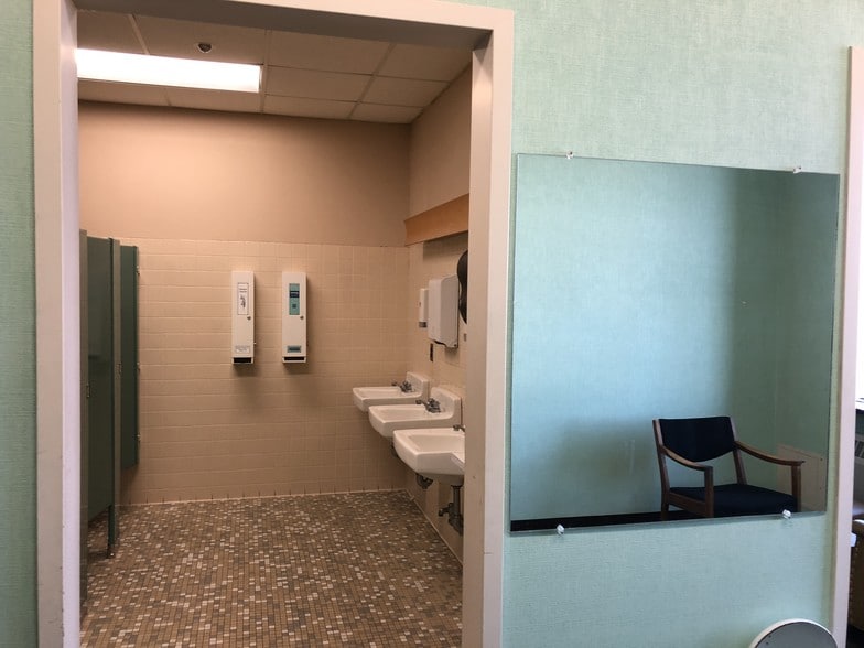 More Photos Of 4 Plaza Way, Fairhaven Bank For Lease