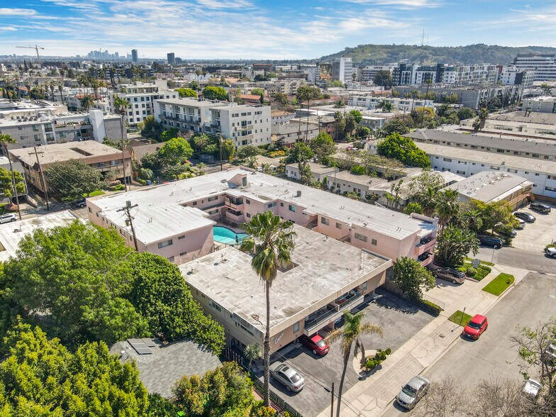 More Photos Of 3674 Empire Dr, Los Angeles Apartments For Sale