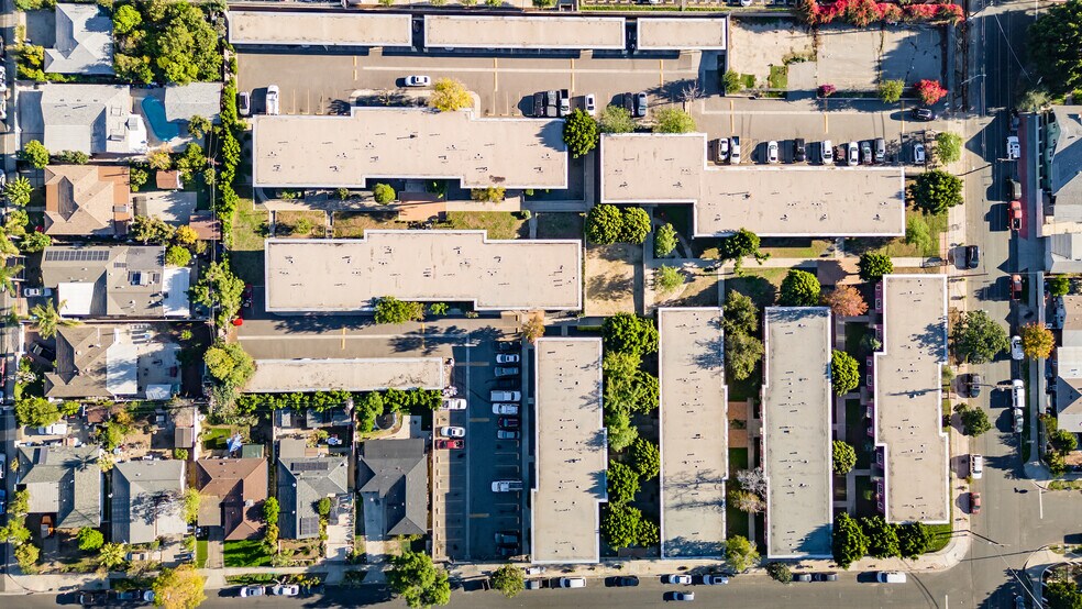 More Photos Of 10560 Haddon Ave, Pacoima Apartments For Sale