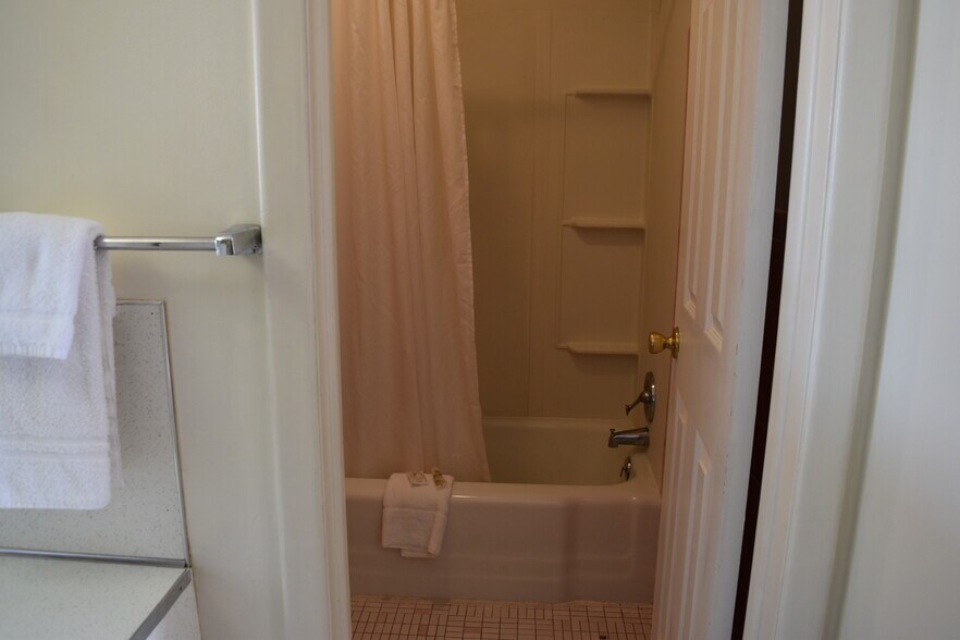 More Photos Of 702 KS-27, Sharon Springs Hotel For Sale