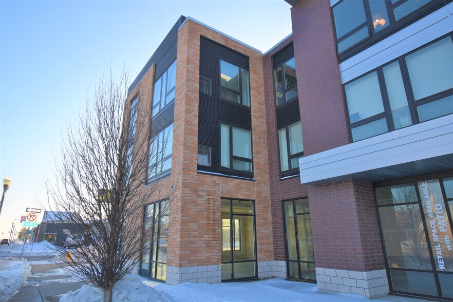 More Photos Of 1420 N Harrison St, Davenport Apartments For Lease