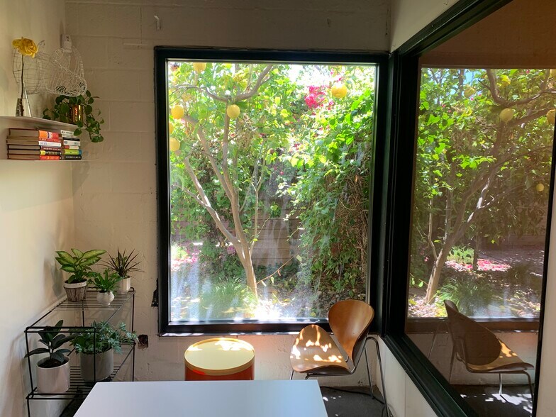 More Photos Of 3919 30th St, San Diego Coworking Space