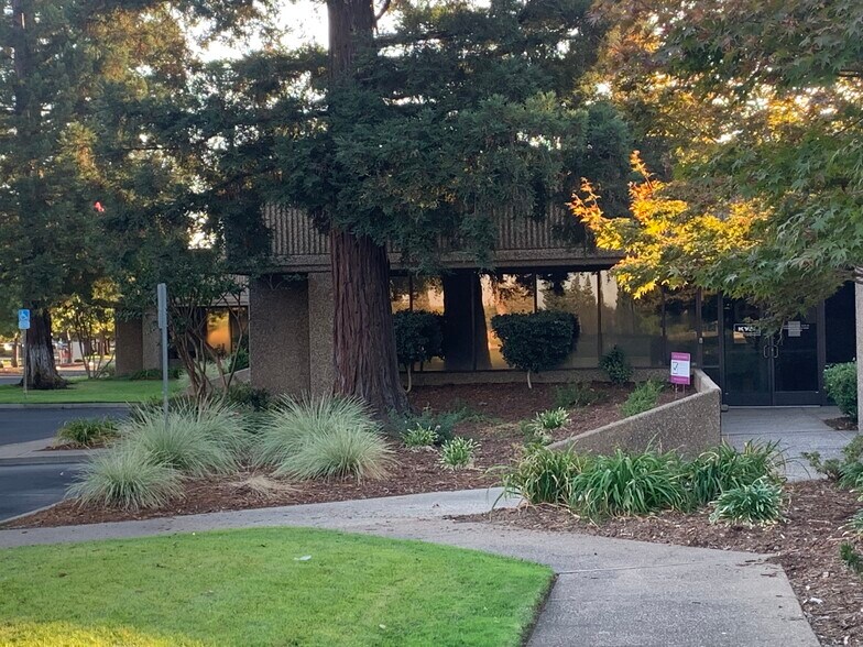 More Photos Of 3235 Sunrise Blvd, Rancho Cordova Warehouse For Lease