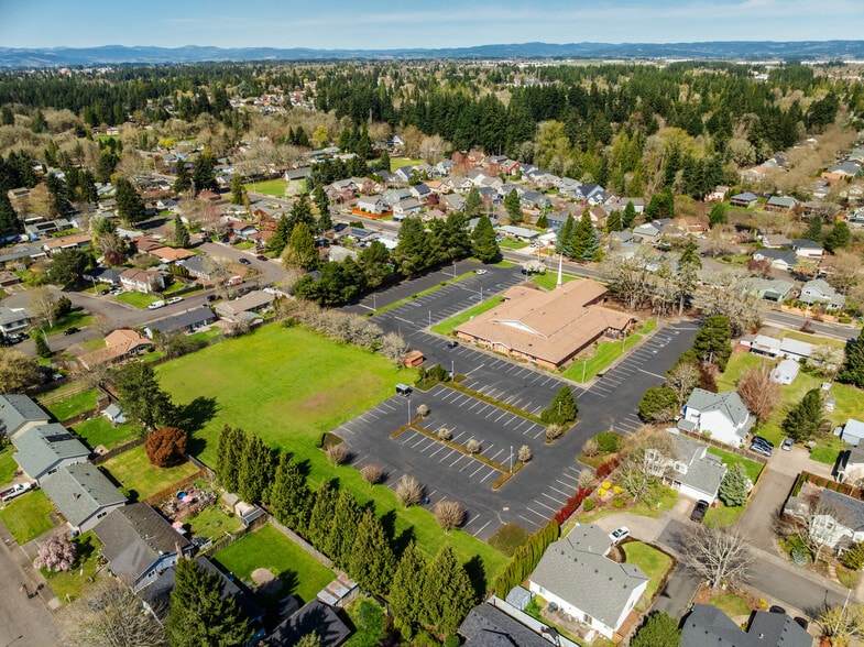 More Photos Of 5580 Golden Rd, Hillsboro Specialty For Sale