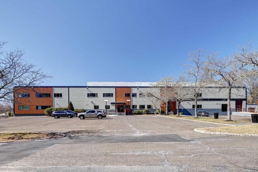 More Photos Of 2 Princess Rd, Lawrenceville Medical For Lease