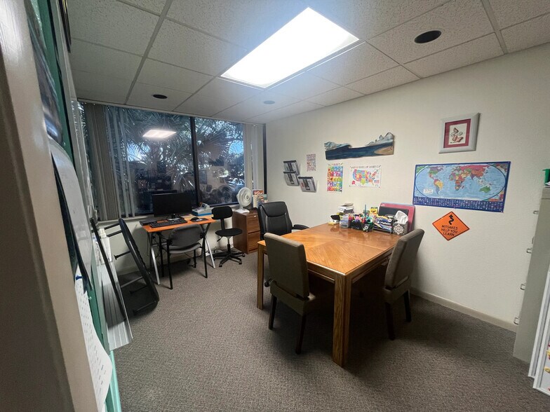 More Photos Of 2477 Stickney Point Rd, Sarasota Office For Sale