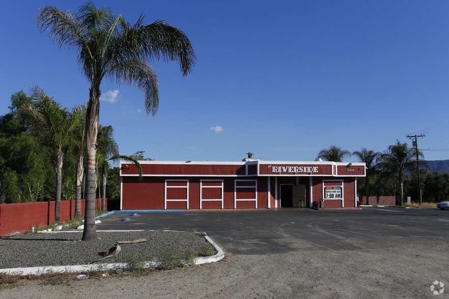 More Photos Of 31502 Riverside Dr, Lake Elsinore Restaurant For Sale