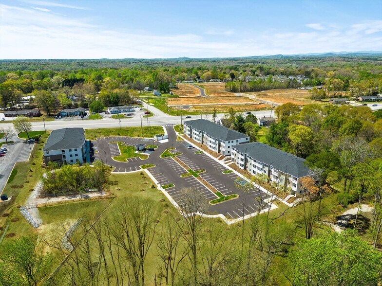 More Photos Of 6800 White Horse Rd, Greenville Apartments For Sale
