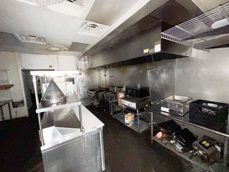 More Photos Of 431 S Jefferson Ave, Springfield Apartments For Lease