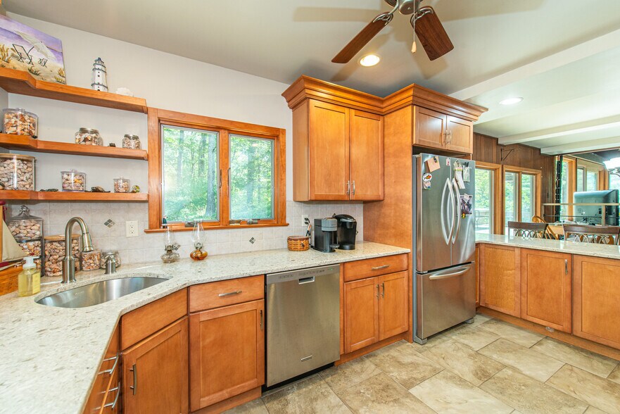More Photos Of 40 Brighton Rd, Andover Specialty For Sale