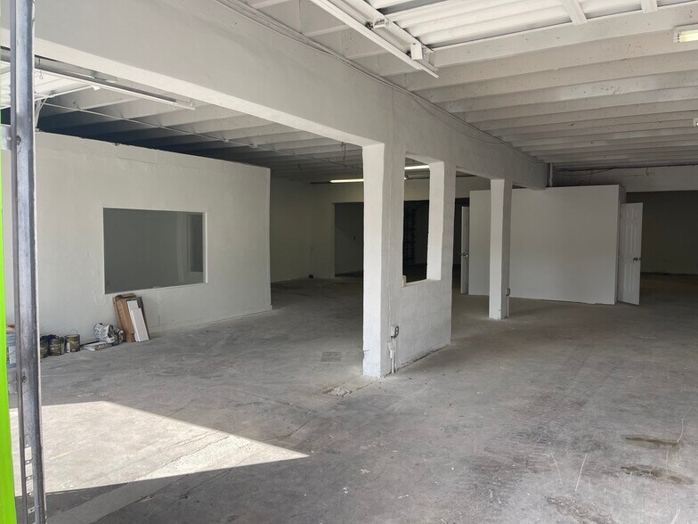 More Photos Of 2130 SW 56th Ter, West Park Warehouse For Sale